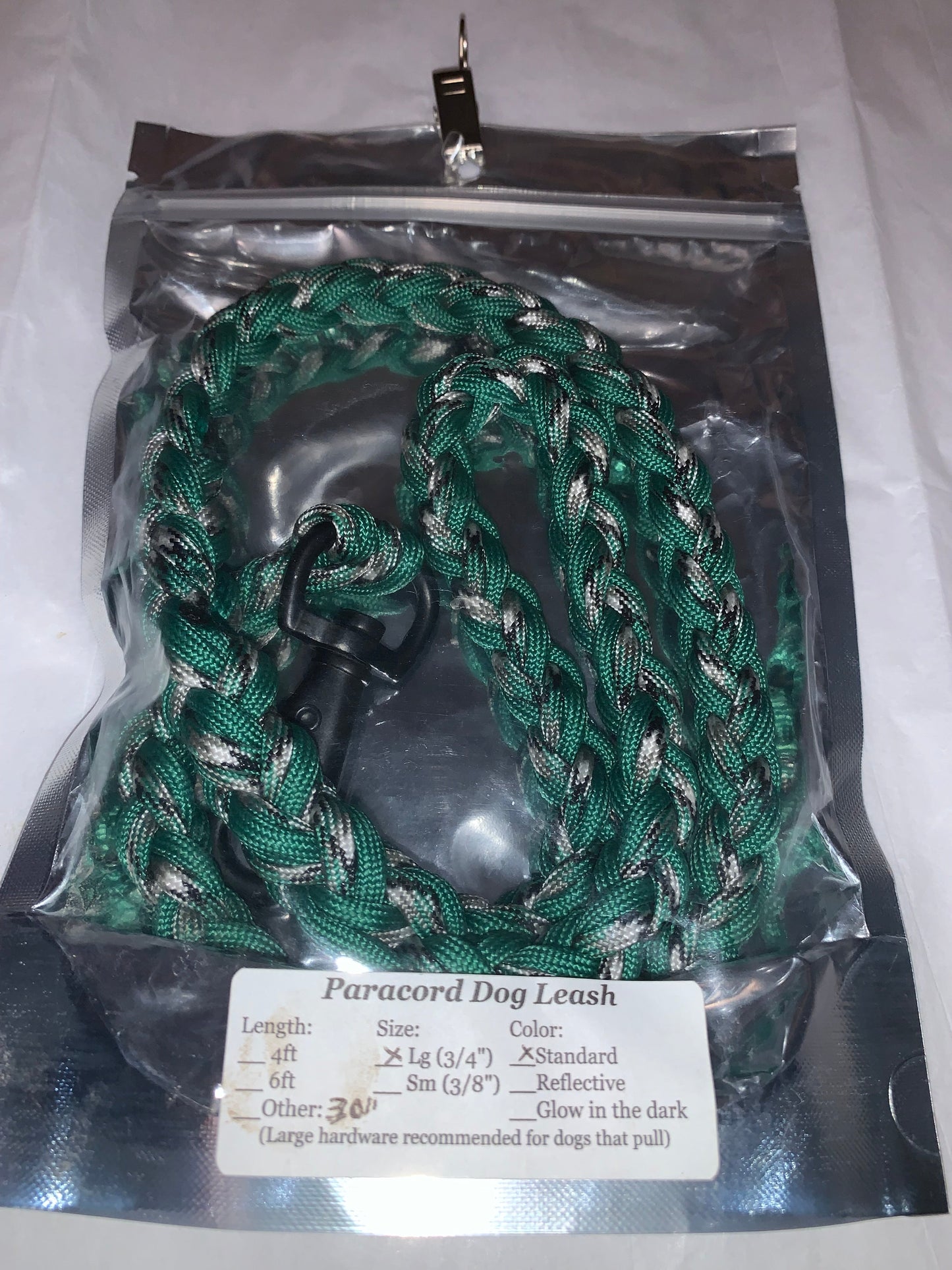 6ft large (heavy duty, 8 strand) Paracord braided leash